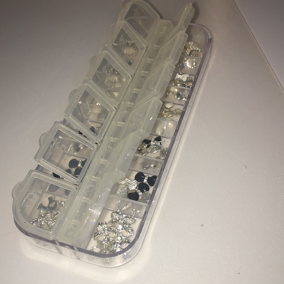 Nail gems - Picture 3 of 4